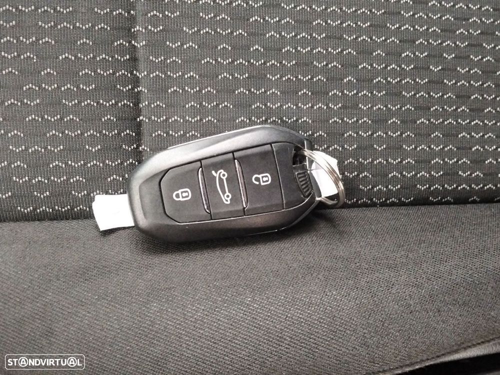 Opel Crossland X 1.2 T Innovation Aut. - 17