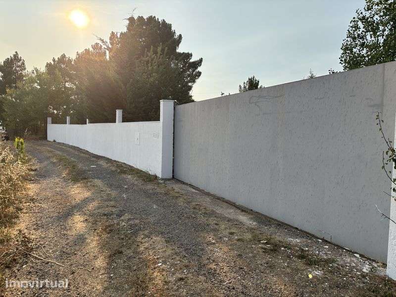 Terreno com garagem - Grande imagem: 4/10