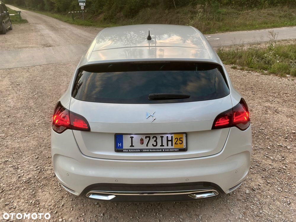 Citroën DS4 1.6 HDi SoChic - 24