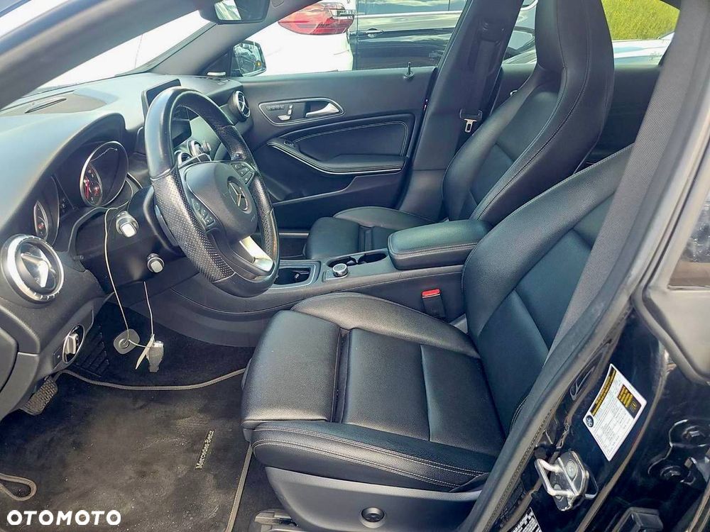 Mercedes-Benz CLA 250 4-Matic AMG Line - 7