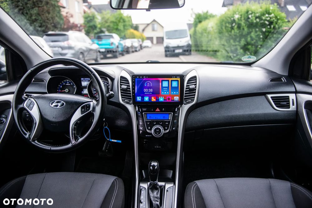 Hyundai i30 1.6 GDI Premium - 32