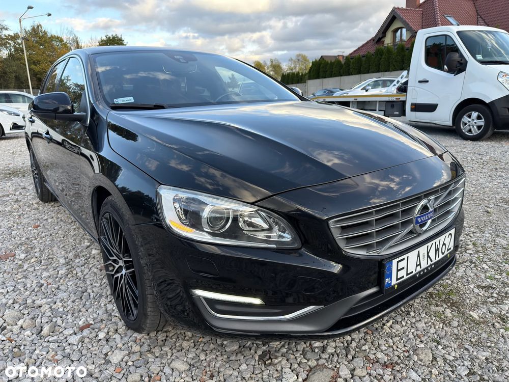 Volvo V60 D4 Momentum - 10