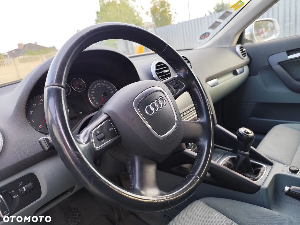Audi A3 Sportback 1.4 TFSI Ambiente - 7