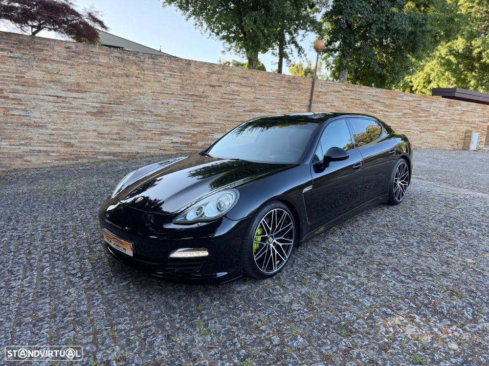 Porsche Panamera Platinum Edition - 12