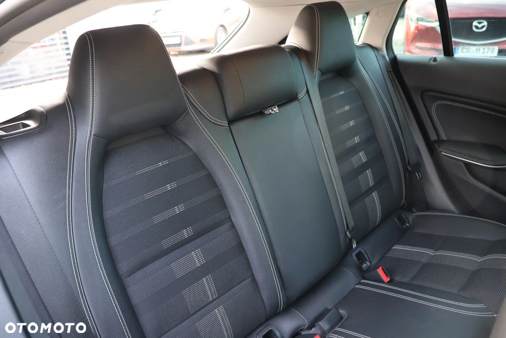 Mercedes-Benz CLA 220 (CDI) d 7G-DCT - 17