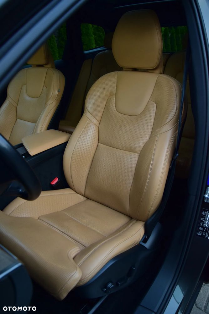Volvo XC 60 B5 B AWD Inscription - 23