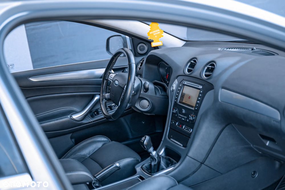 Ford Mondeo 2.0 TDCi Titanium - 14