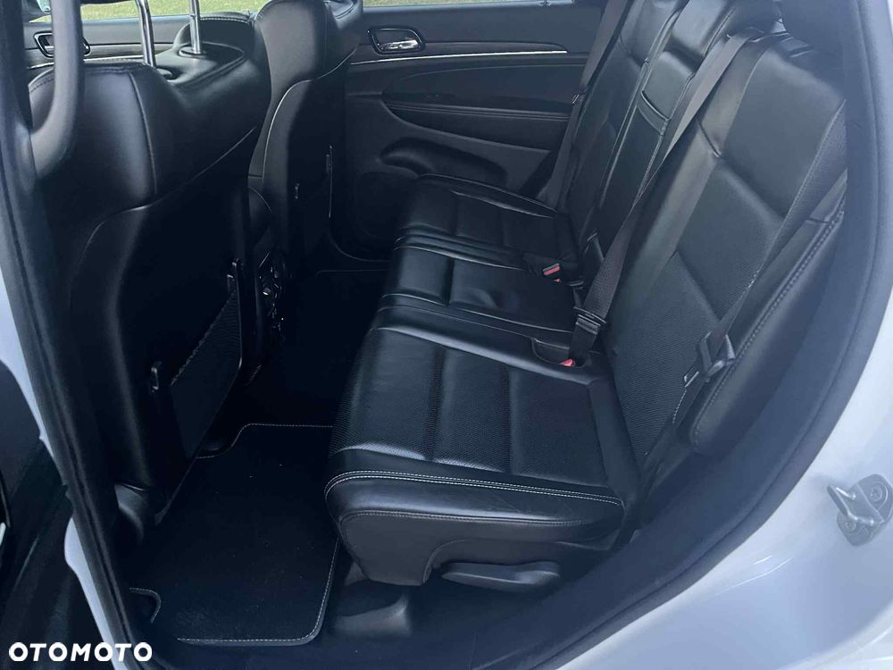 Jeep Grand Cherokee - 13