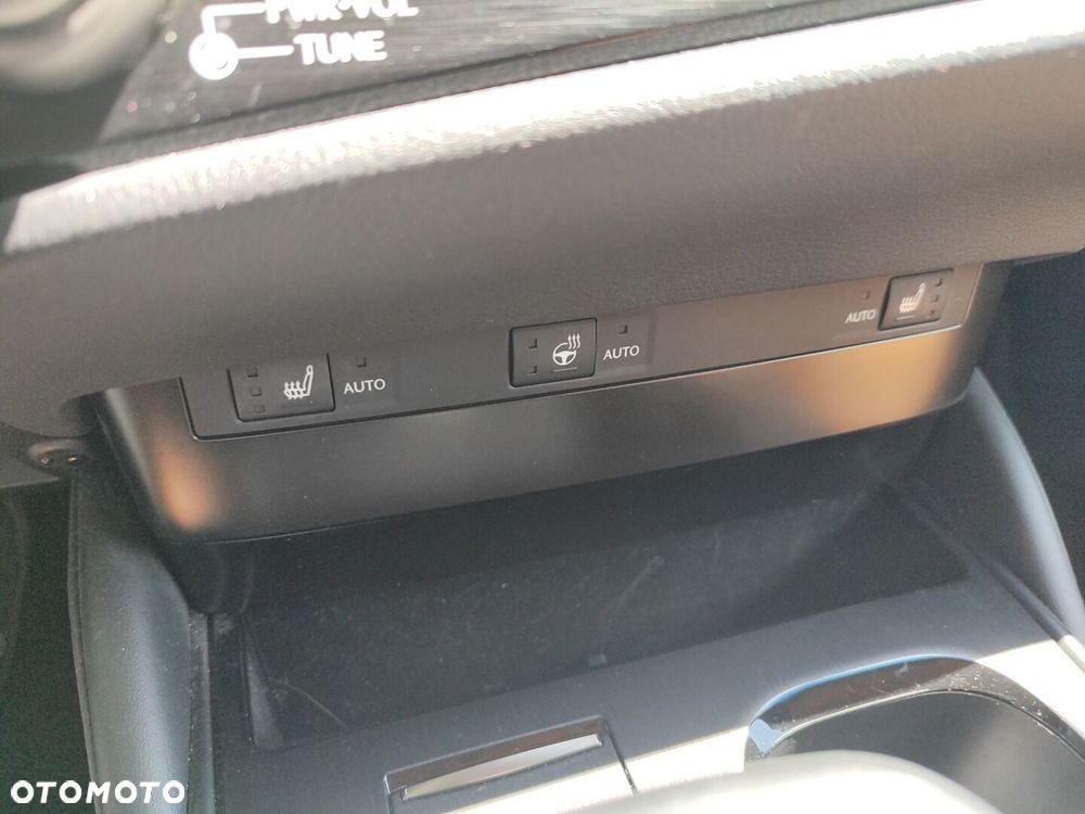 Lexus ES 300h Business Edition - 22