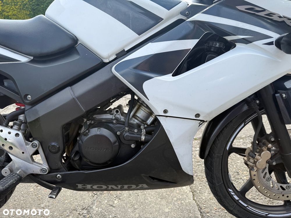 Honda CBR - 7