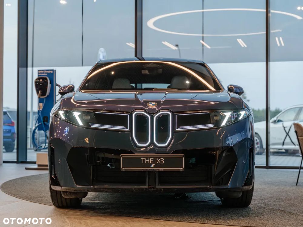 BMW iX3 - 1