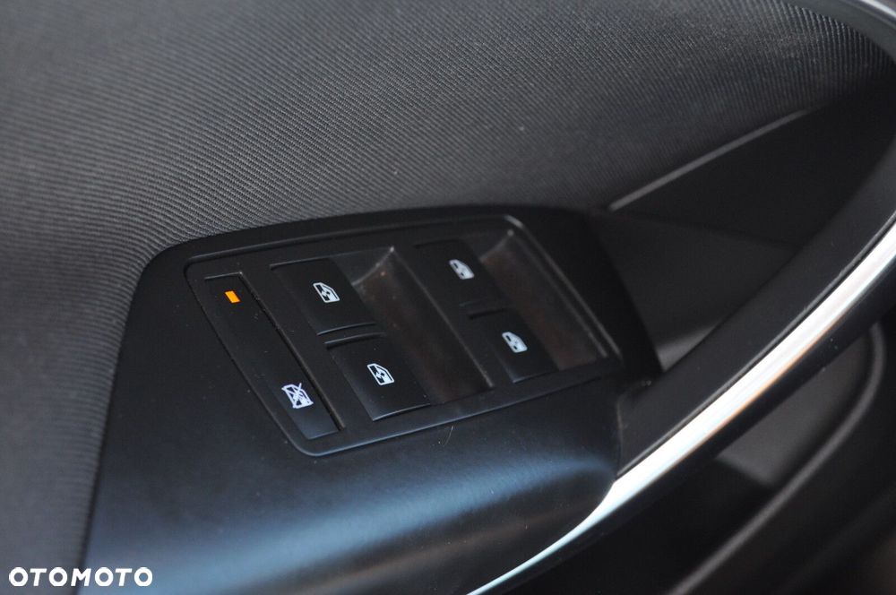 Opel Insignia - 19