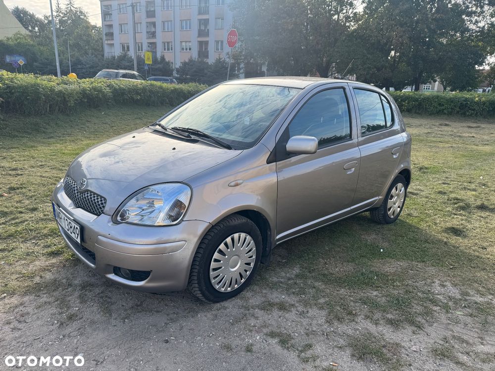 Toyota Yaris 1.4 D-4D Base - 3