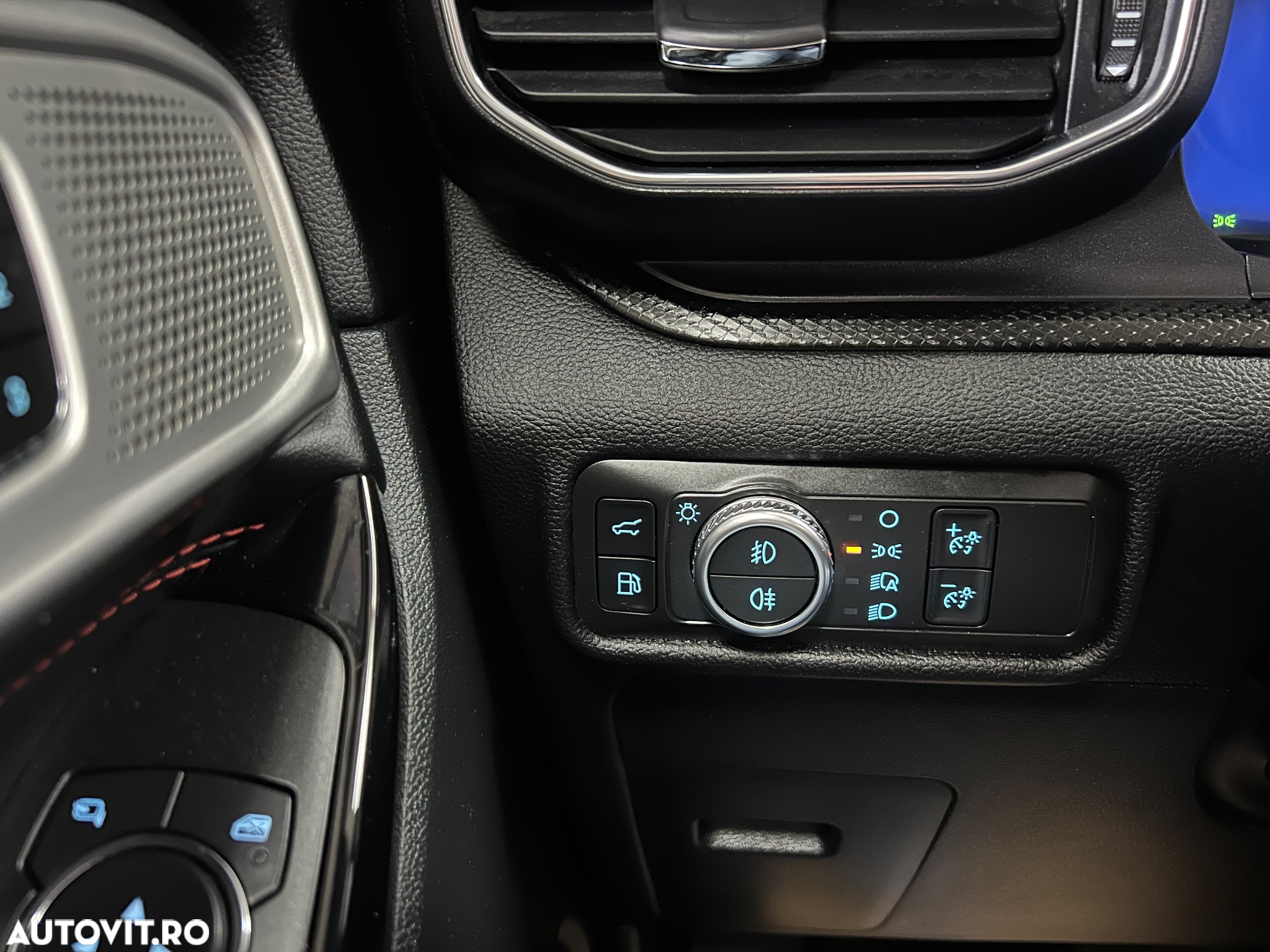 Ford Explorer 3.0 PHEV ST-Line - 33