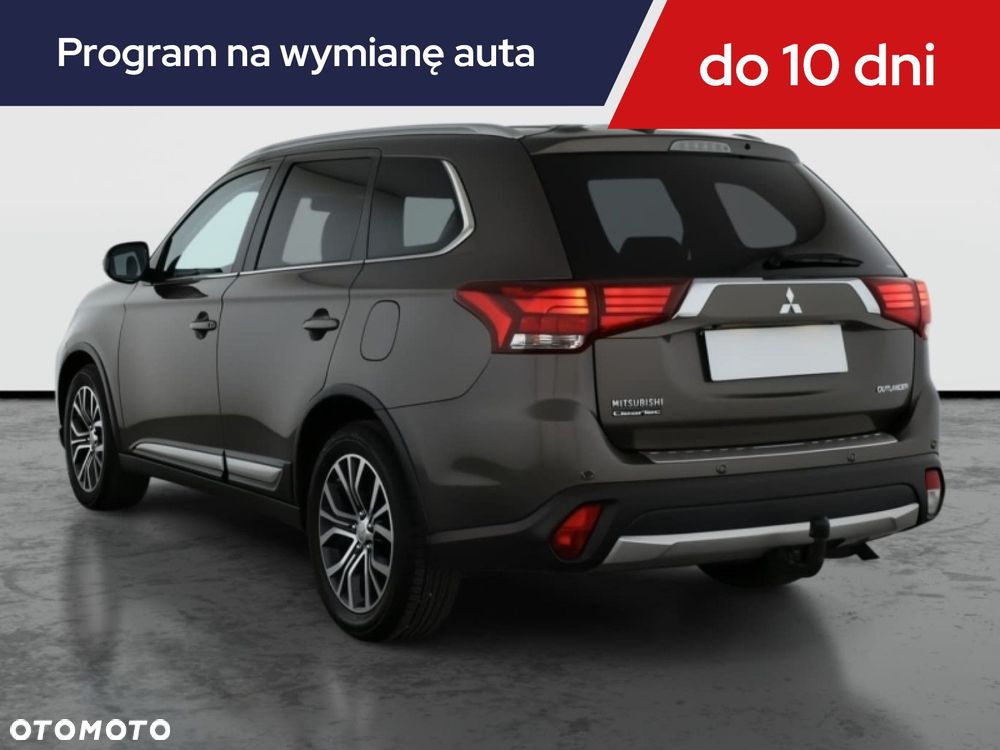 Mitsubishi Outlander - 6