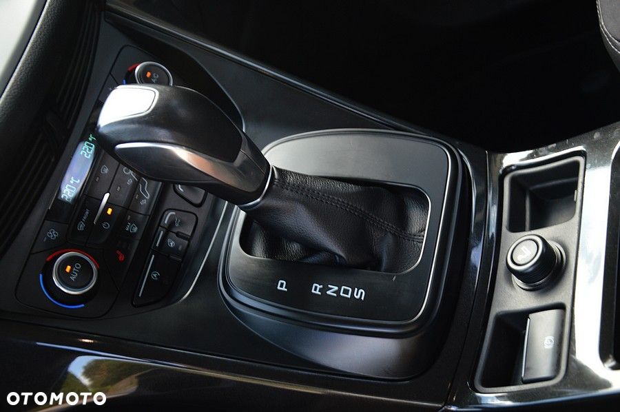 Ford Kuga 2.0 TDCi 4WD Titanium Plus - 38