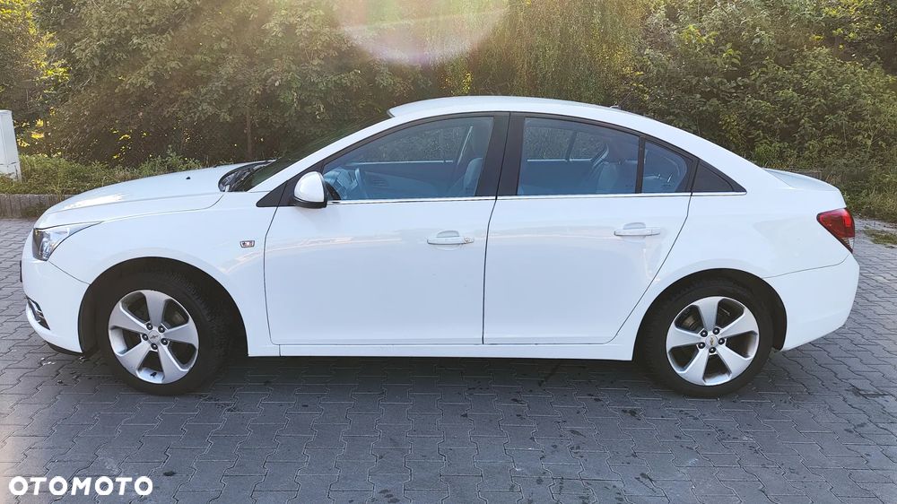 Chevrolet Cruze 1.8 LT - 4