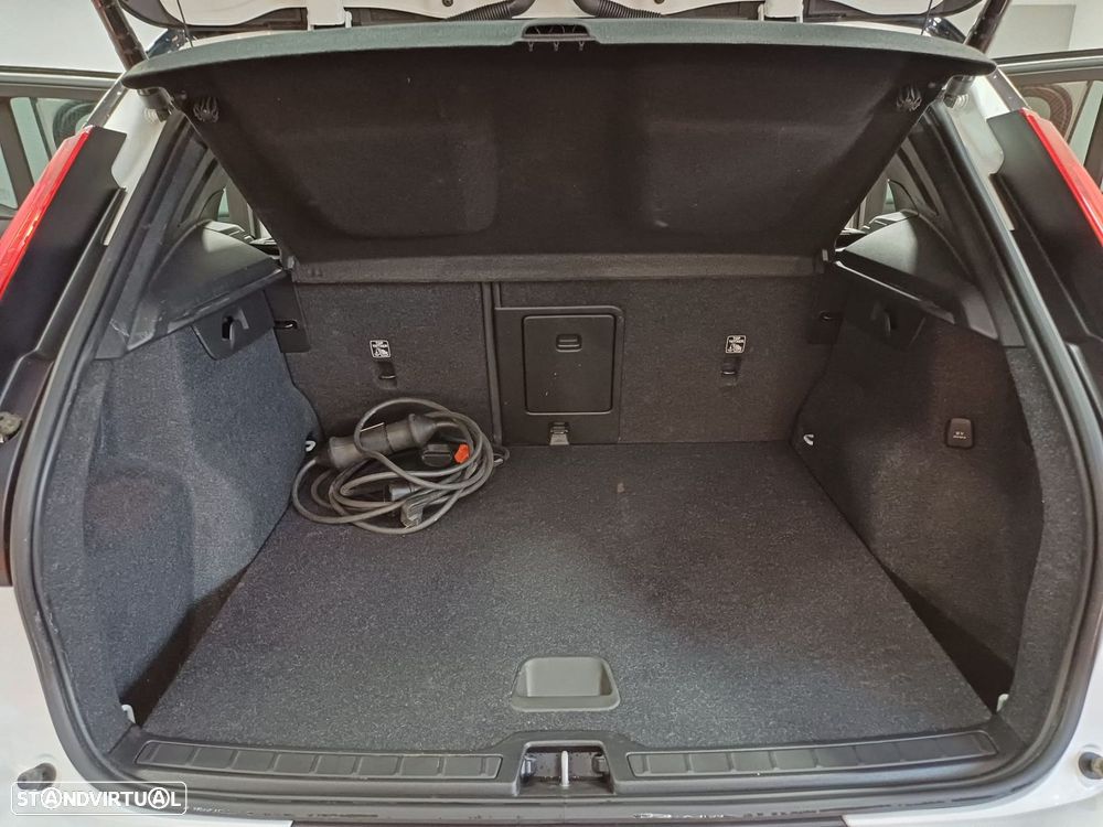 Volvo XC 40 - 22