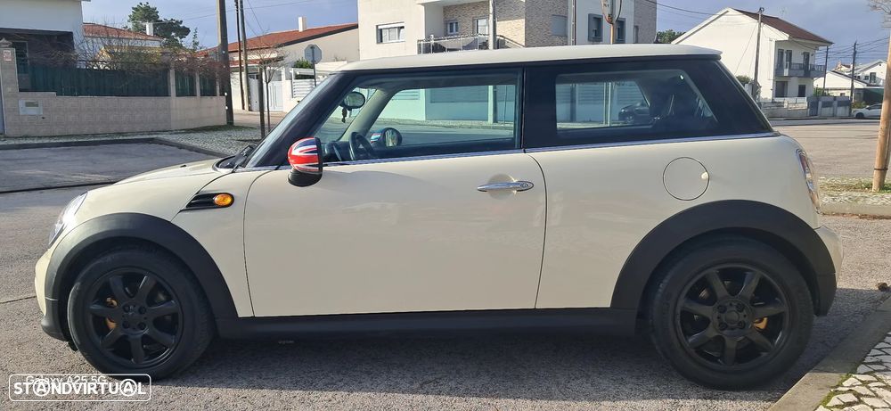 MINI 3 Portas One D - 5