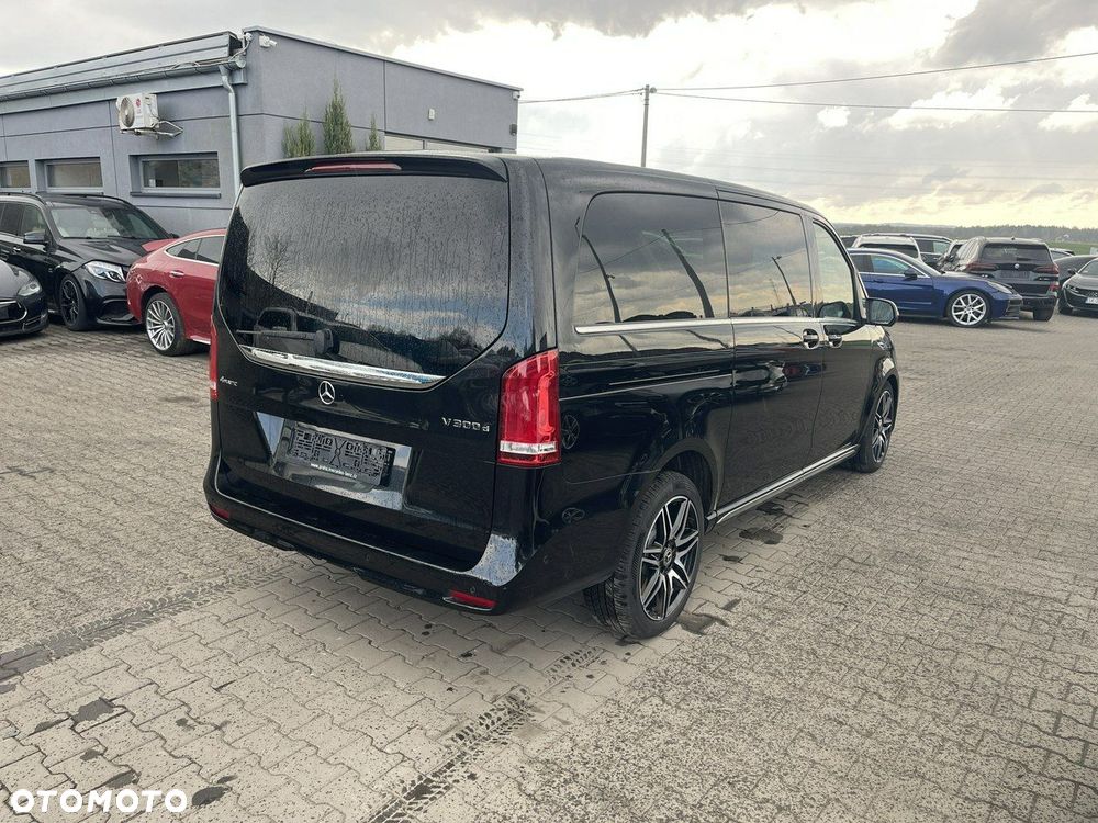 Mercedes-Benz Klasa V 300 d lang 4Matic 9G-TRONIC Exclusive Edition - 2