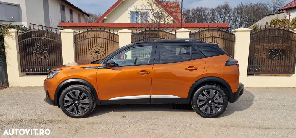 Peugeot 2008 1.2 L PureTech STT EAT8 GT Line - 36