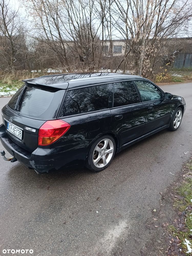 Subaru Legacy - 34