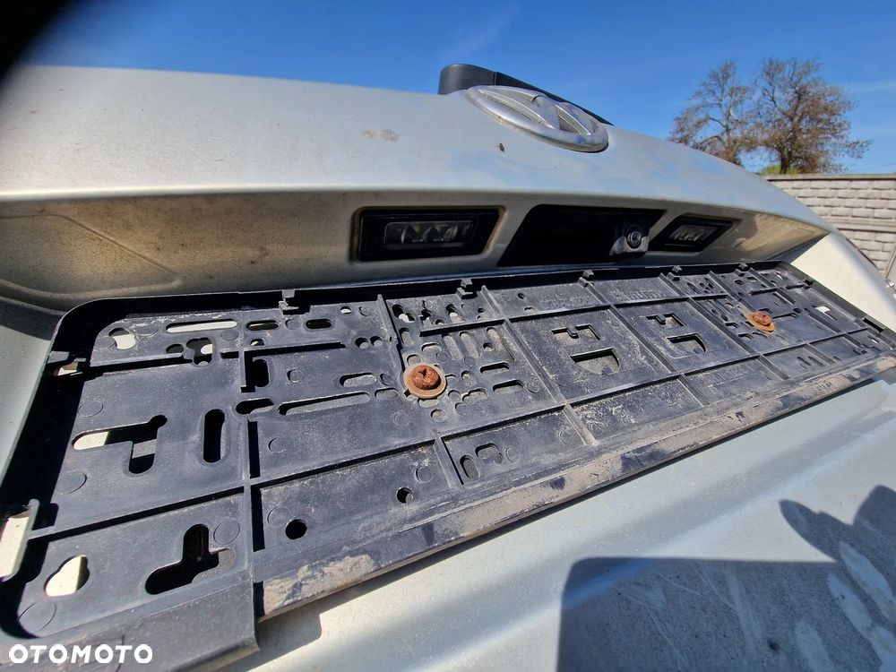 Klapa  tył vw golf  V  I  VI  plus  w  kolorze LR7L - 4