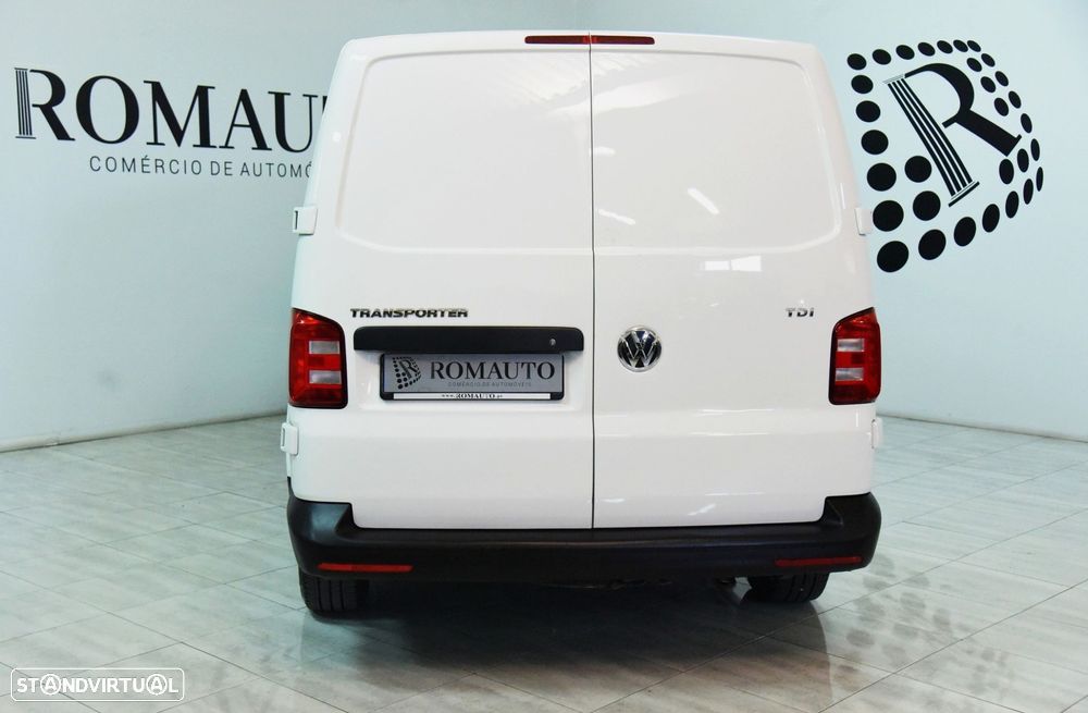 VW Transporter 2.0 TDI Longa Extra AC - C/FRIO - 6