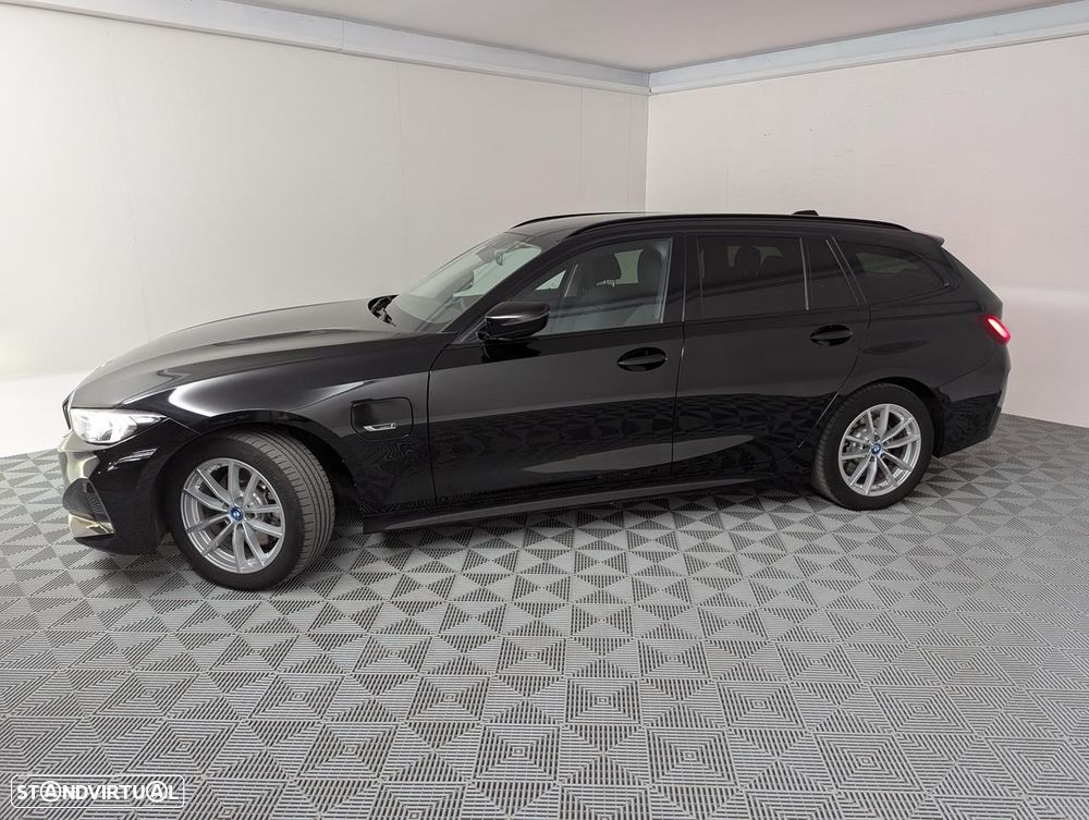 BMW 320 e Line Sport Auto - 4
