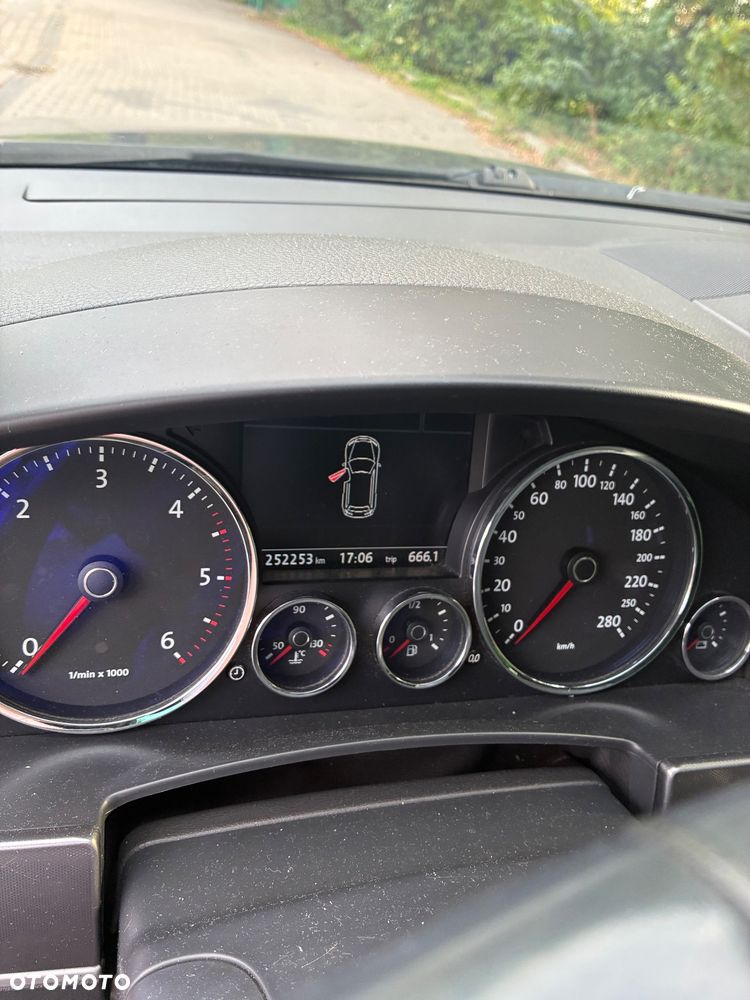 Volkswagen Touareg 5.0 V10 TDI Tiptr - 15
