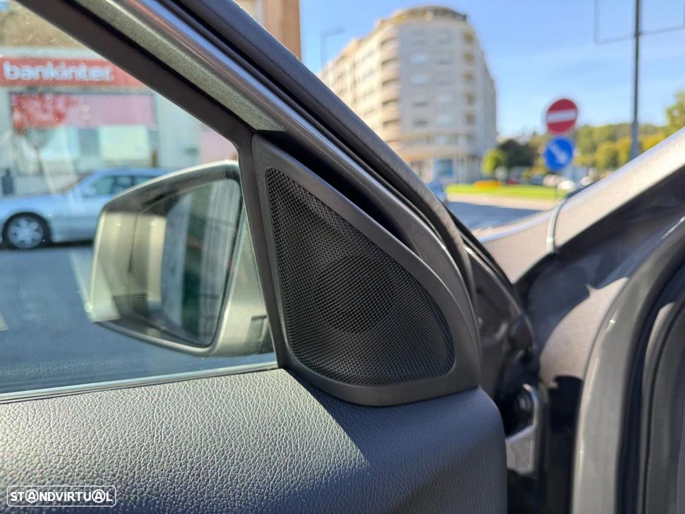 Mercedes-Benz A 180 AMG Line - 27