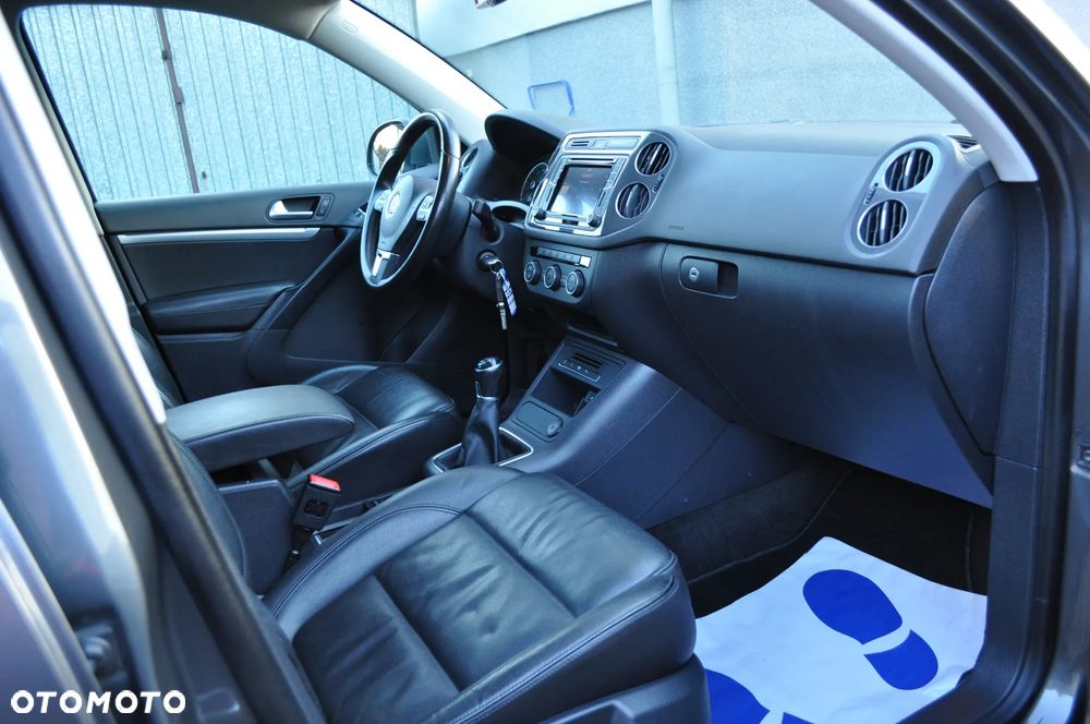 Volkswagen Tiguan 1.4 TSI BlueMotion Technology Lounge Sport & Style - 11