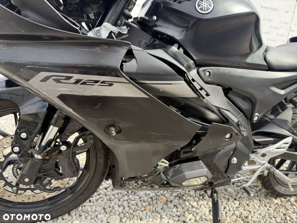 Yamaha YZF - 16