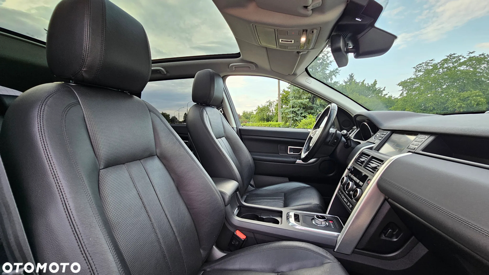 Land Rover Discovery Sport 2.0 TD4 HSE Luxury - 36