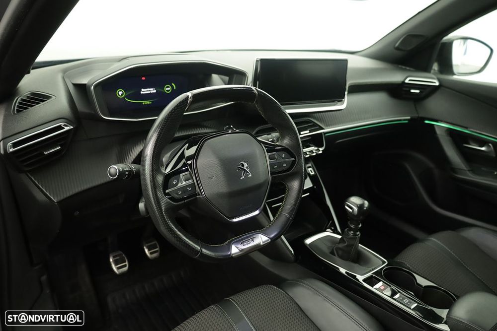 Peugeot 2008 1.2 PureTech GT - 7