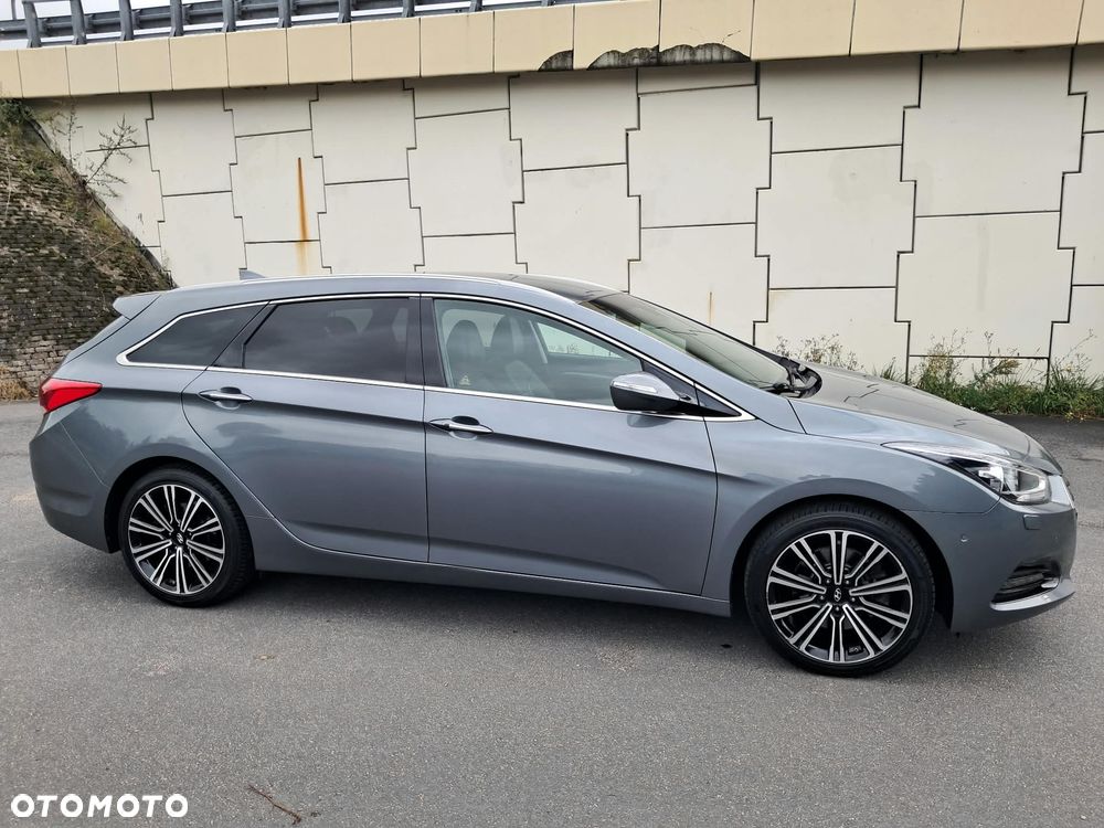Hyundai i40 Kombi 2.0 Premium - 9
