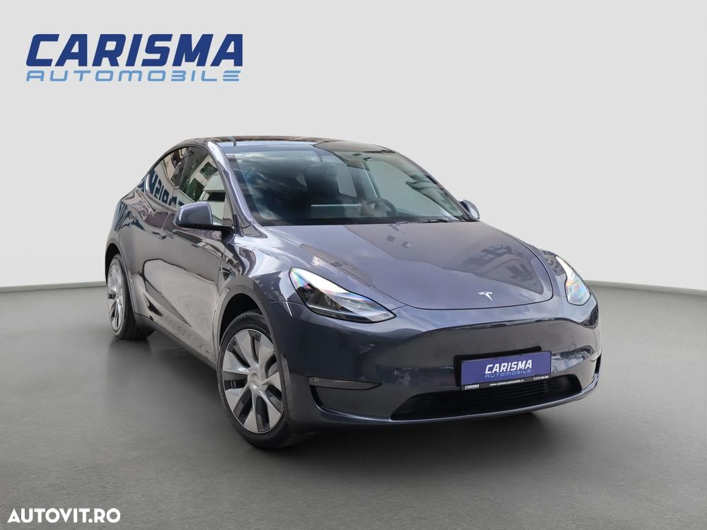 Tesla Model Y Long Range Dual Motor AWD - 1
