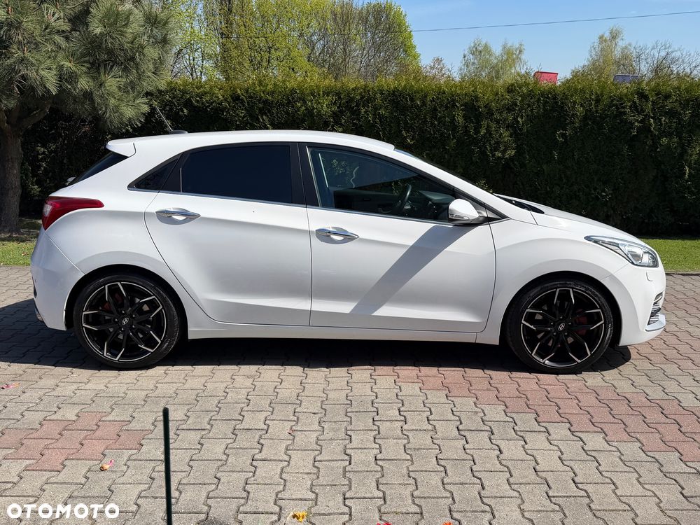 Hyundai i30 1.6 GDI Turbo Luxury - 6