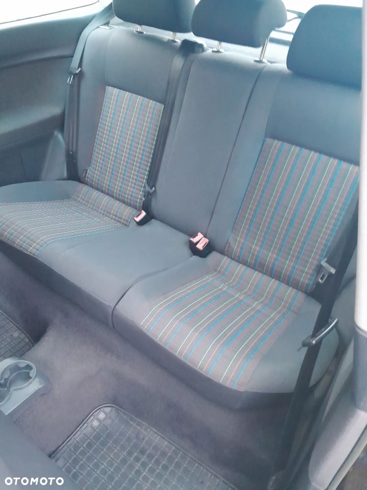 Volkswagen Polo 2005 photo 4