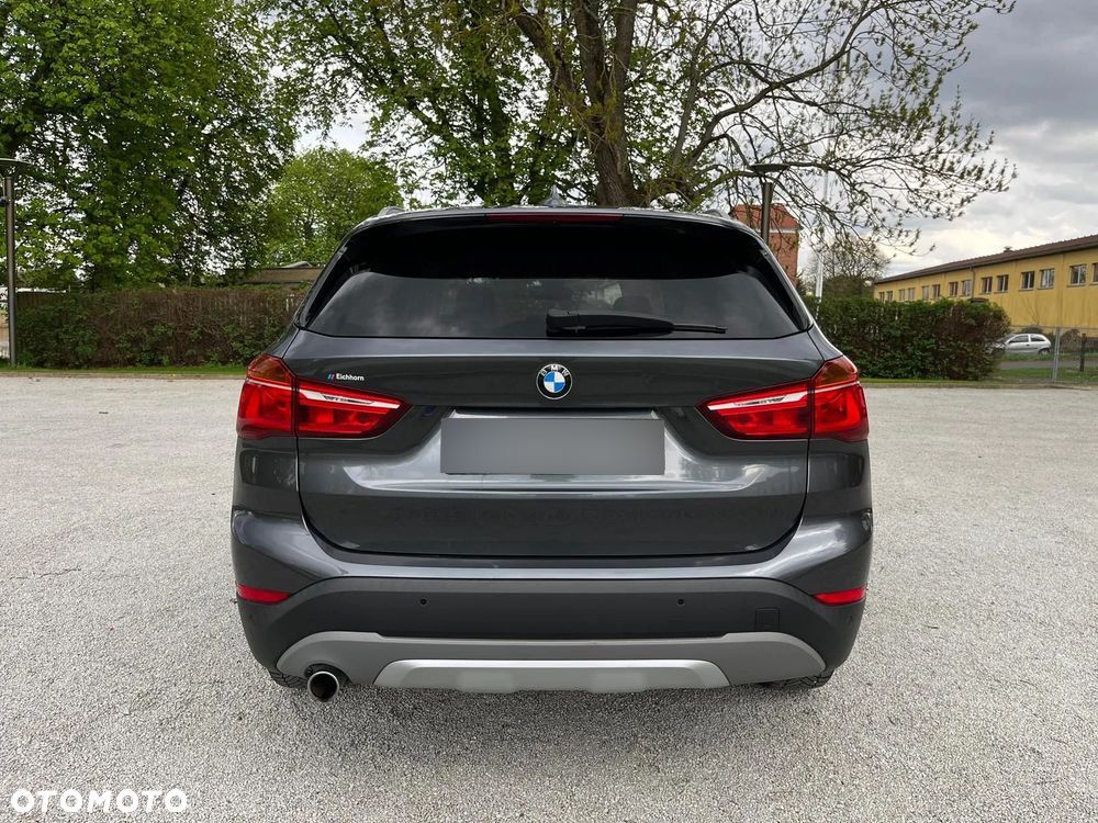 BMW X1 sDrive18d - 6