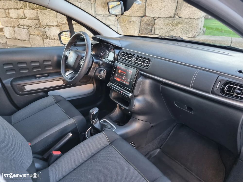 Citroën C3 1.2 PureTech Shine - 22