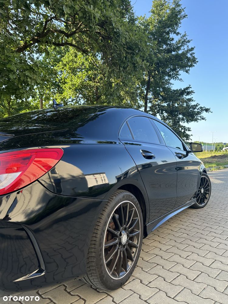 Mercedes-Benz CLA 250 7G-DCT AMG Line - 2
