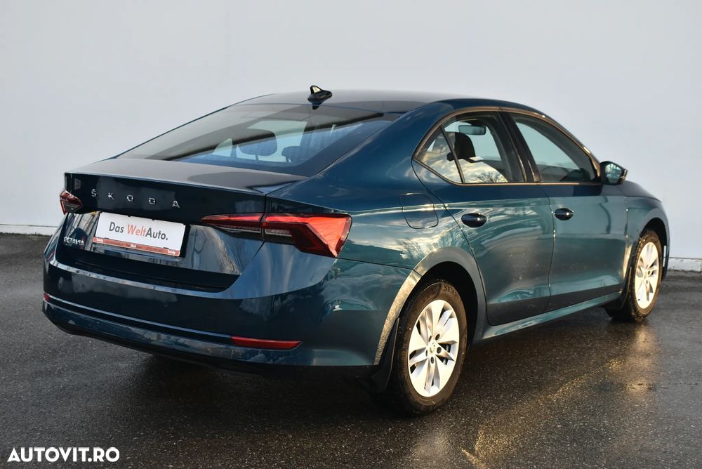 Skoda Octavia 2.0 TDI DSG Ambition - 4