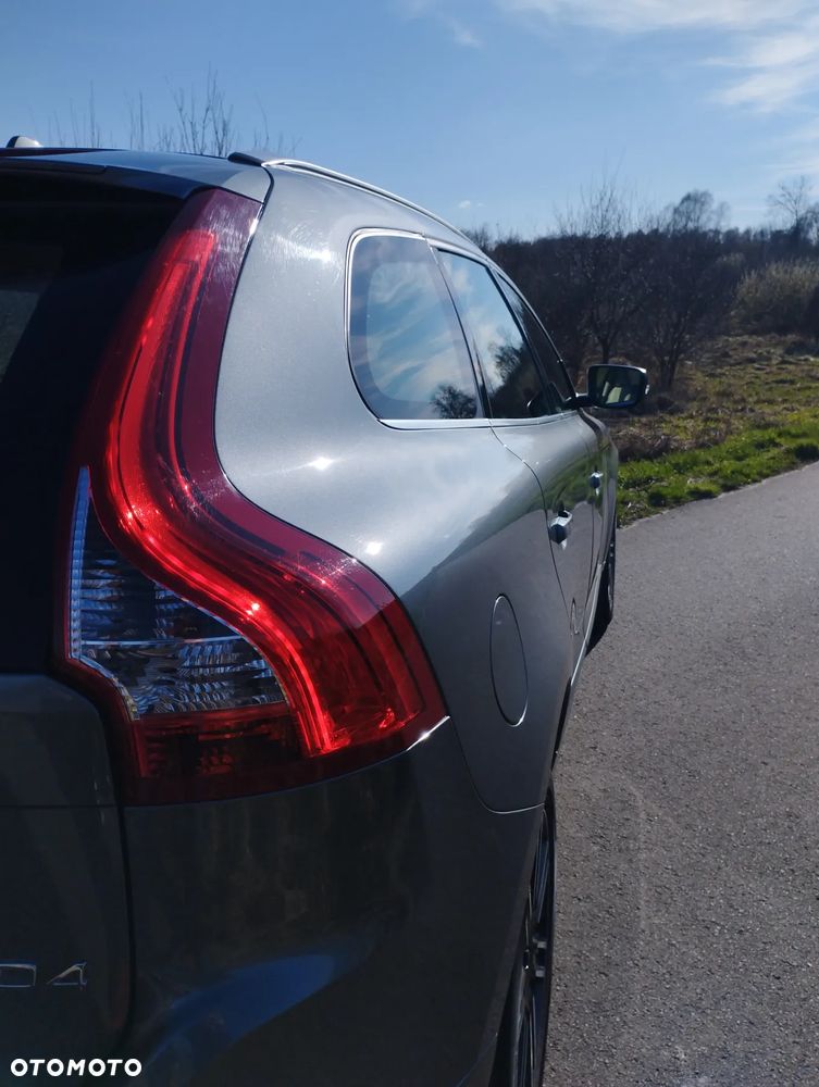 Volvo XC 60 D4 Momentum - 16