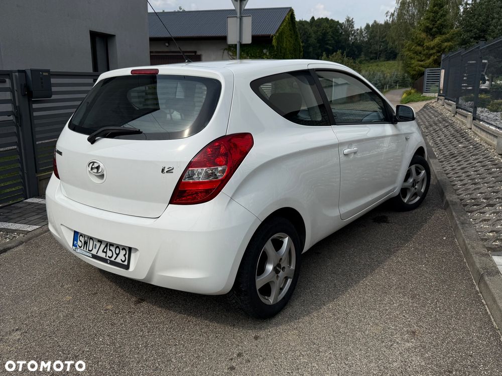 Hyundai i20 1.2 Classic + - 5