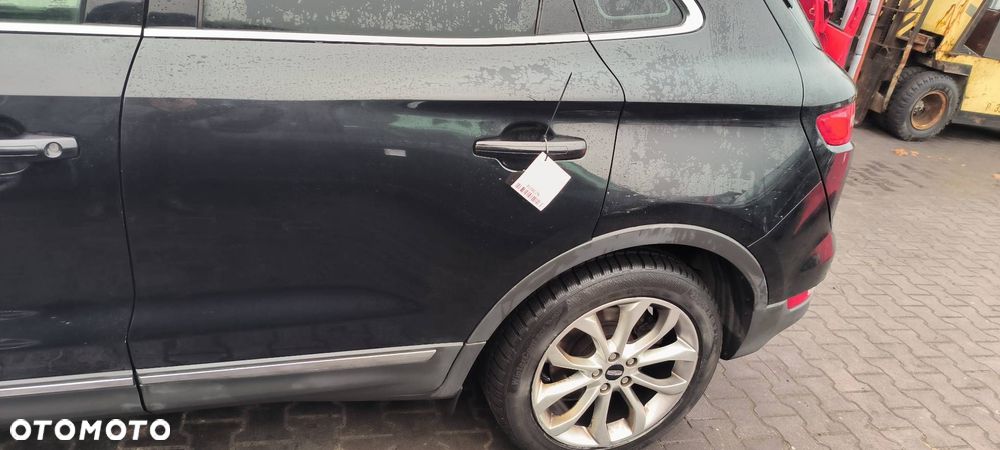 ĆWIARTKA BŁOTNIK LEWY TYŁ LINCOLN MKC - 3