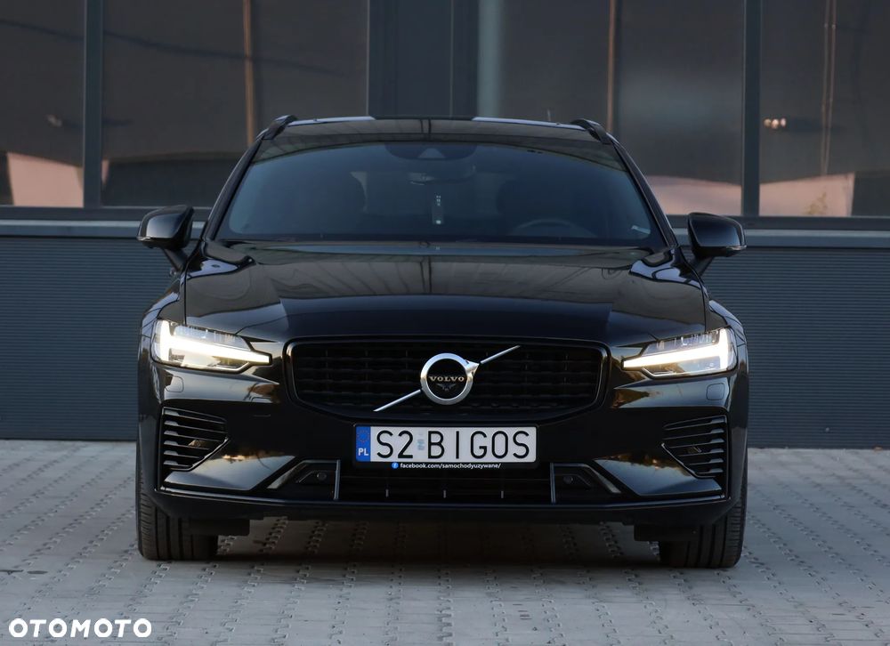 Volvo V60 T8 AWD Twin Engine Geartronic R-Design - 34