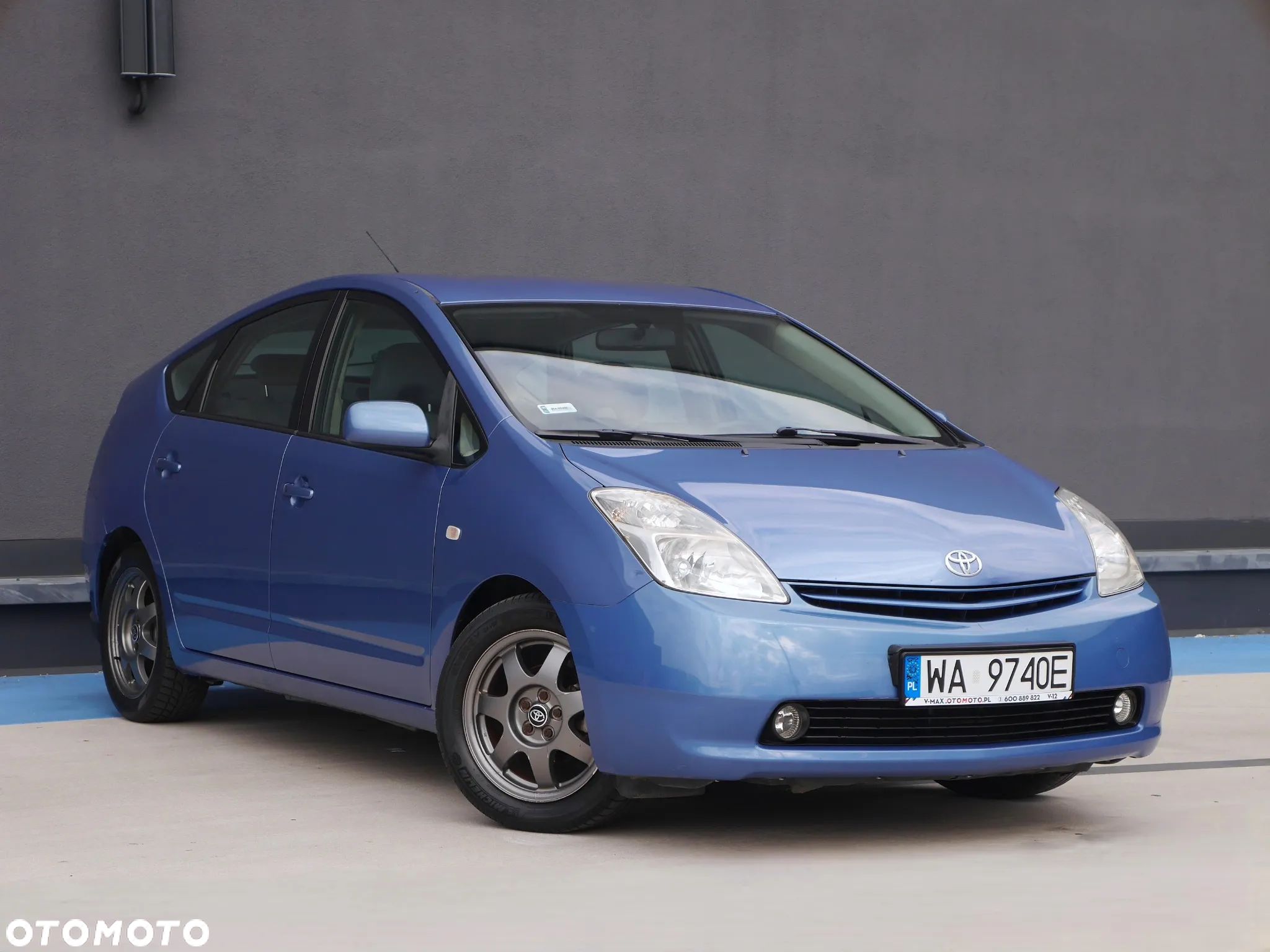 Toyota Prius 1.5 VVT-i Sol - 1