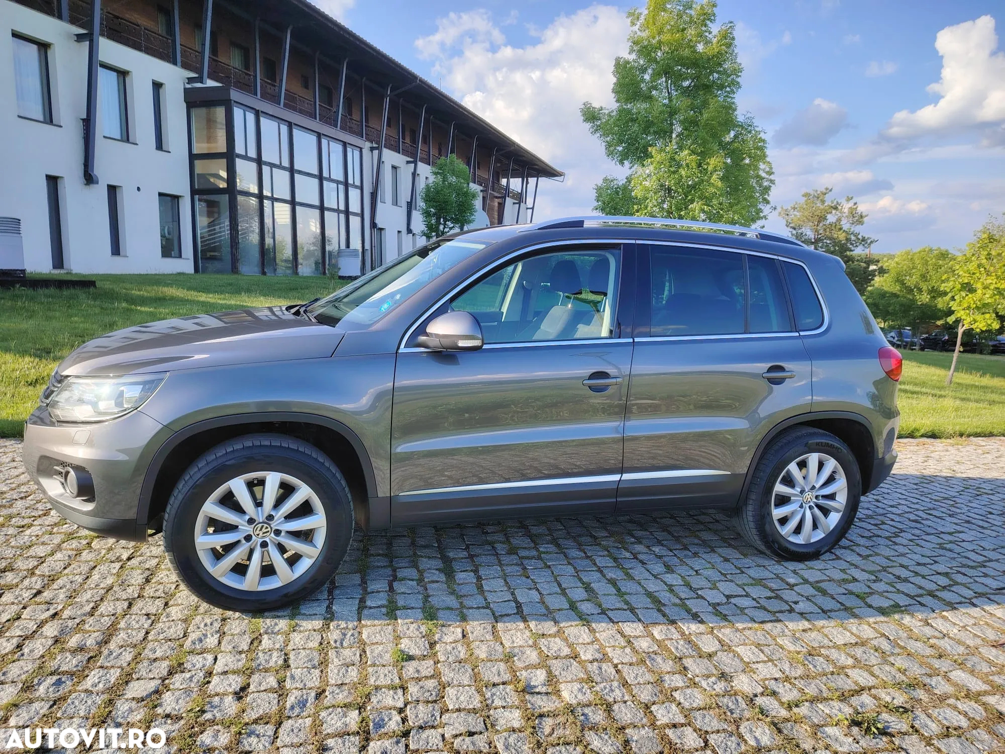 Volkswagen Tiguan - 3