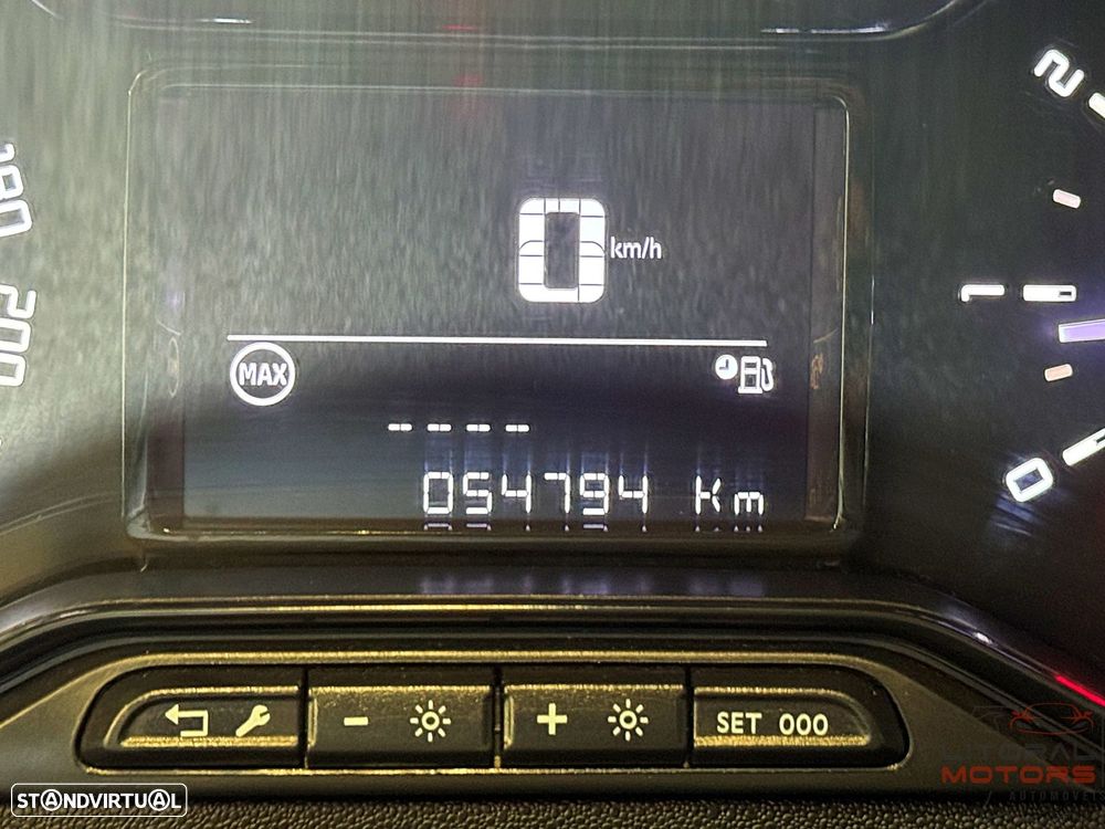 Citroën C3 1.2 PureTech Plus - 26